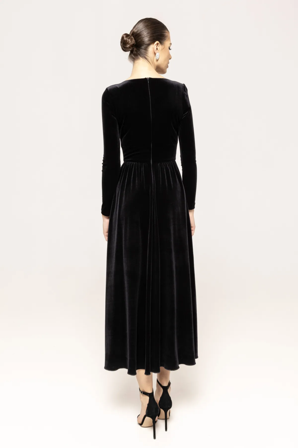 Shop Crystal-embellished velvet dress Dresses