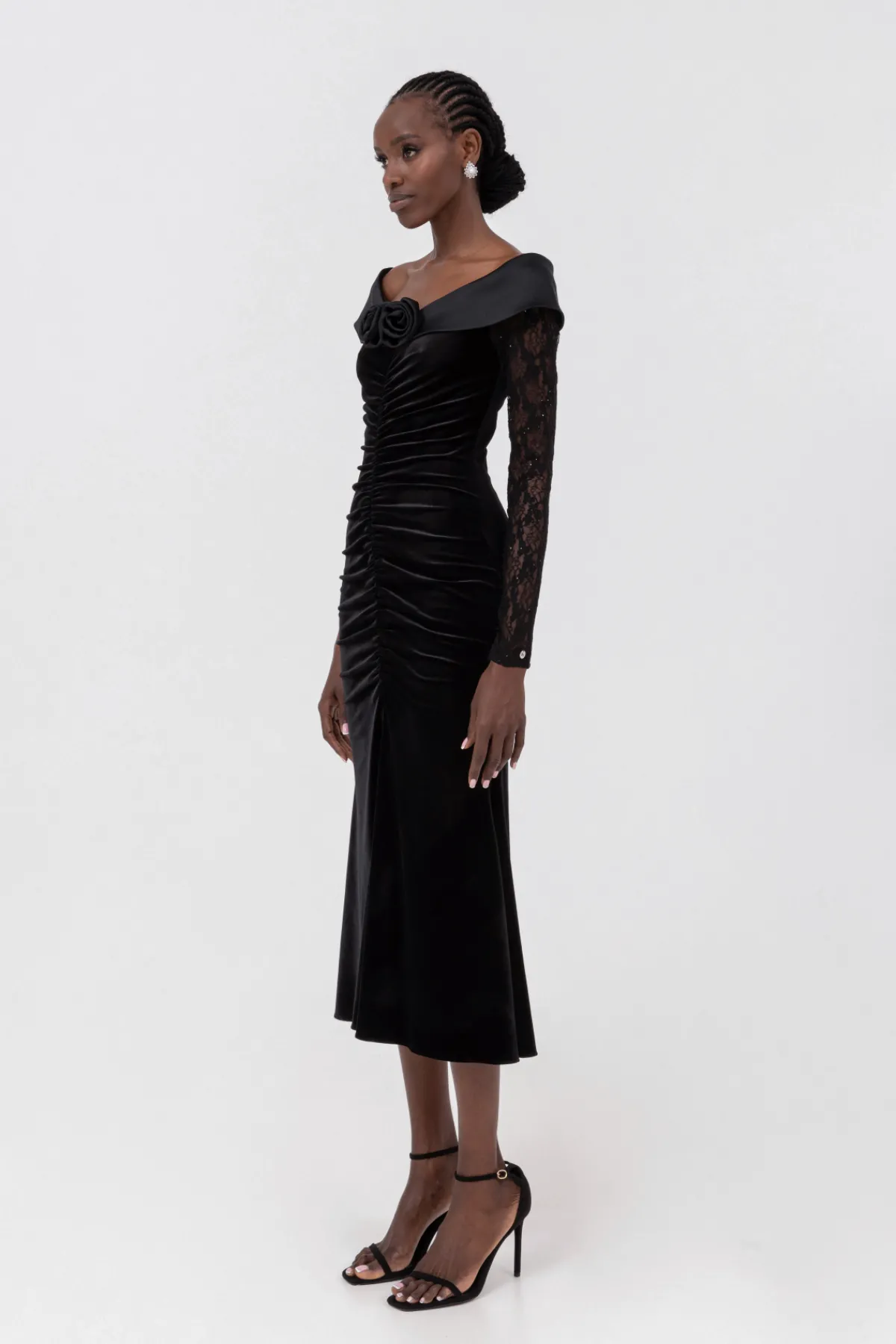 Shop Floral-appliqué velvet midi dress Dresses